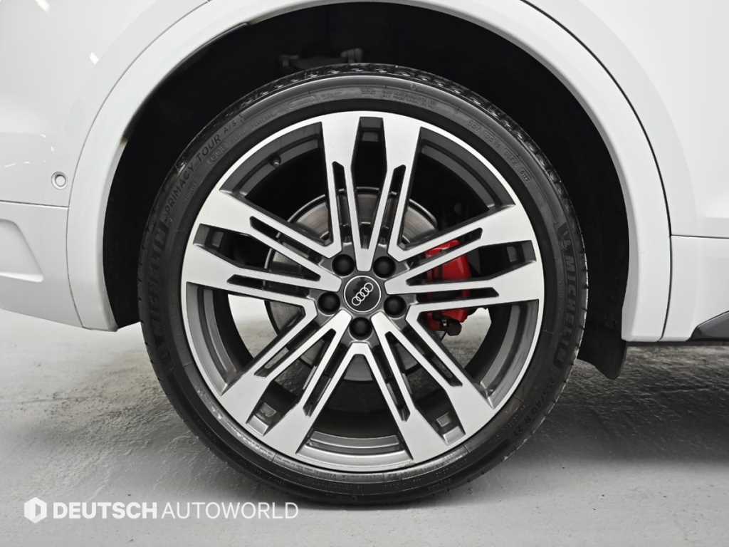 Audi SQ5 - Vista 5