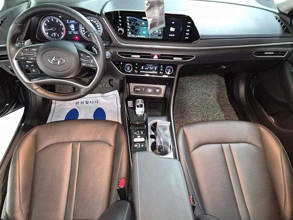 HYUNDAI Sonata - Vista 10