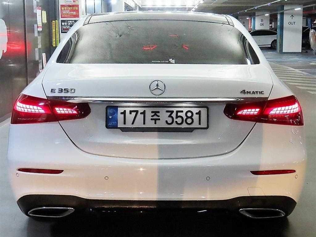 Mercedes Benz E class - Vista 5