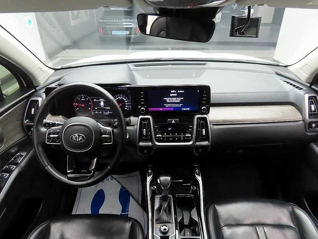 KIA Sorento - Vista 8