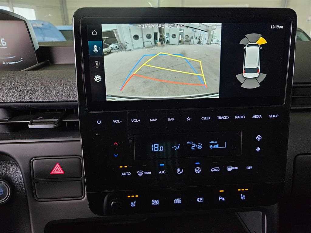 HYUNDAI Staria - Vista 9