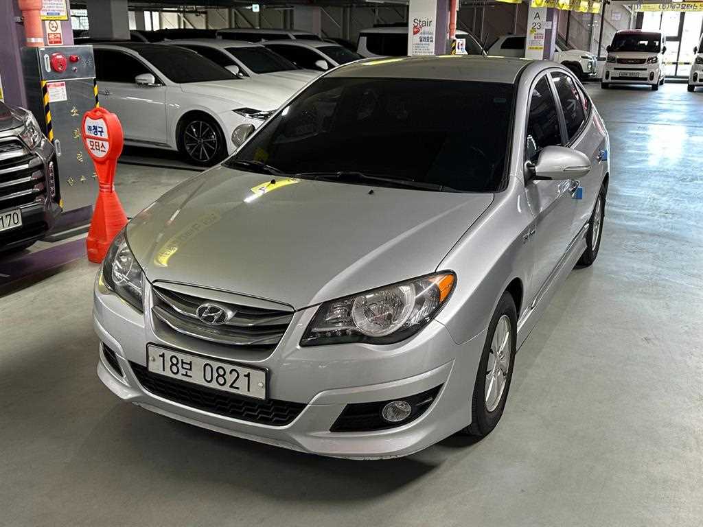 HYUNDAI Avante 2012 Plateado - Importación desde Corea - HF Imports Iquique - Foto 1