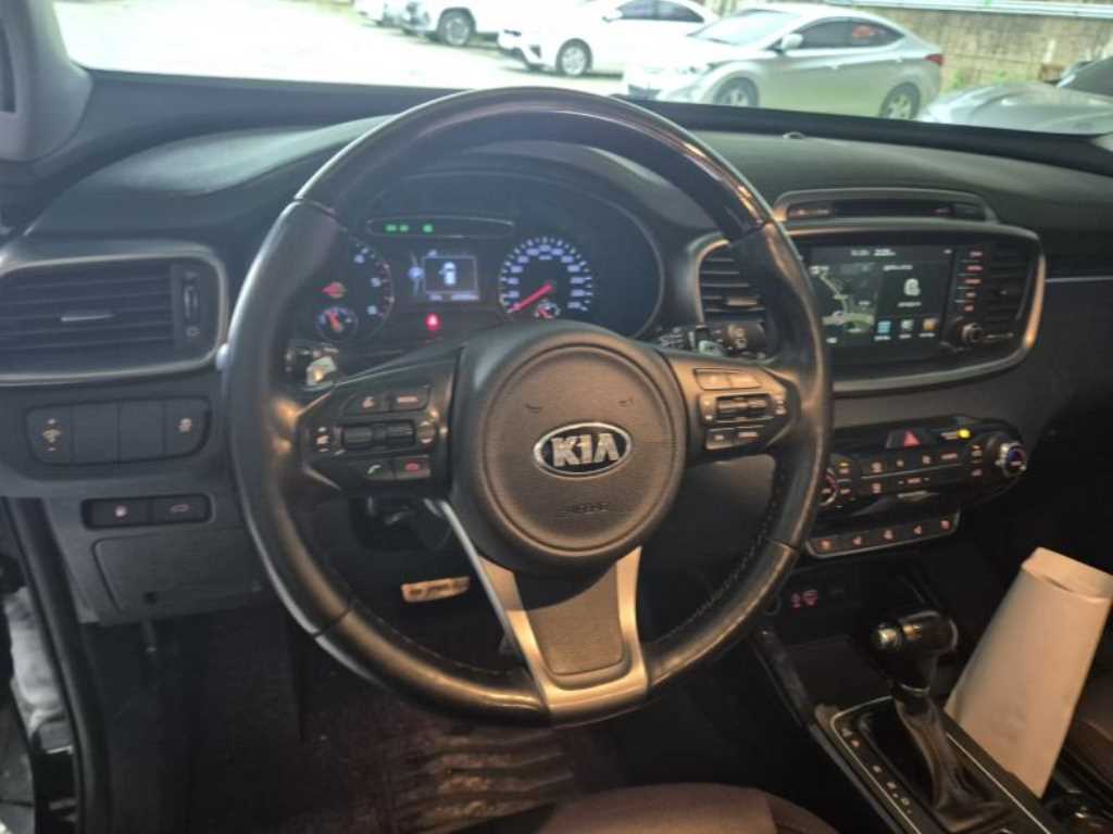 KIA Sorento - Vista 12