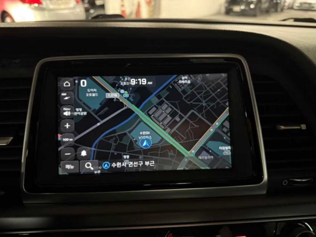 HYUNDAI Sonata - Vista 10