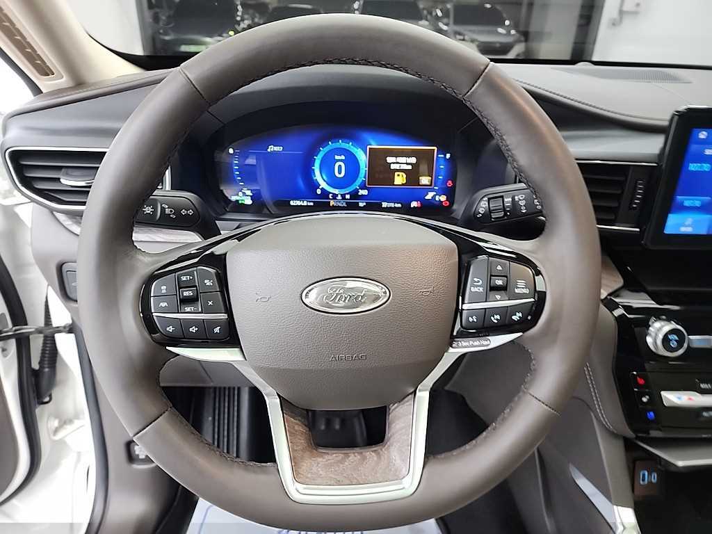Ford Explorer - Vista 9