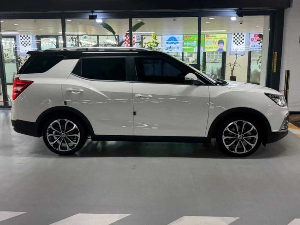 Ssangyong Tivoli - Vista 3