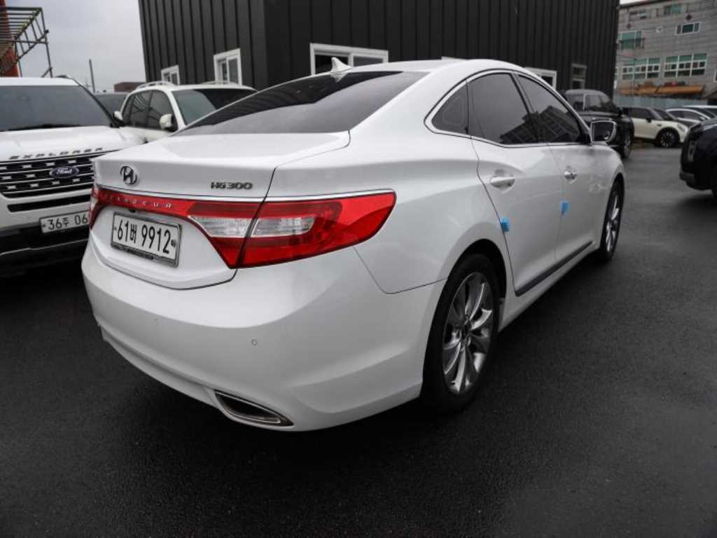 HYUNDAI Grandeur - Vista 2