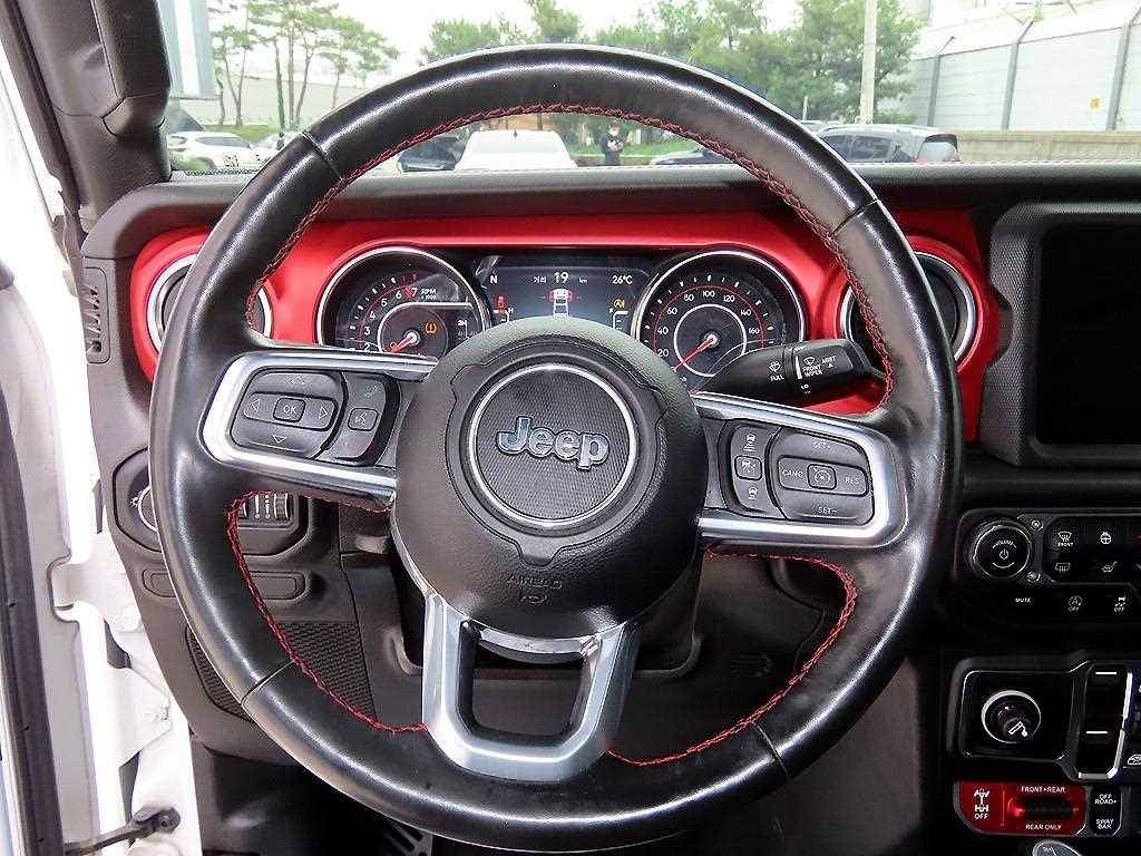 Jeep Gladiator - Vista 8