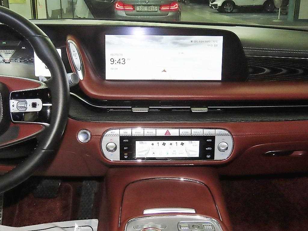 Genesis G90 - Vista 11