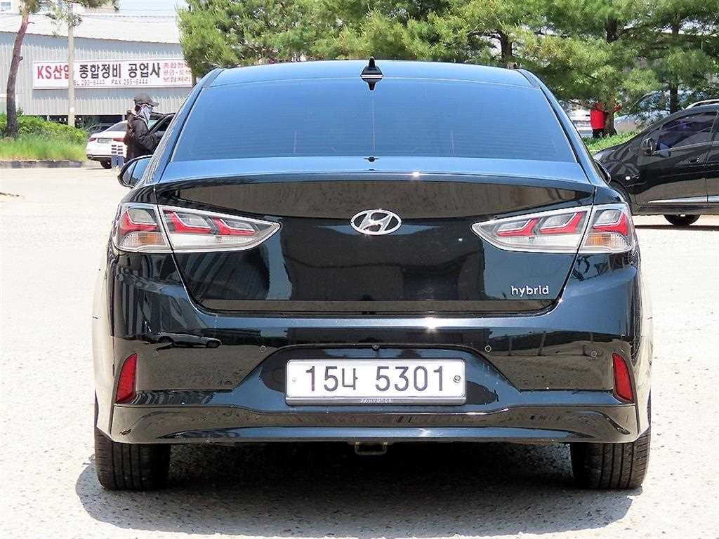 HYUNDAI Sonata - Vista 4