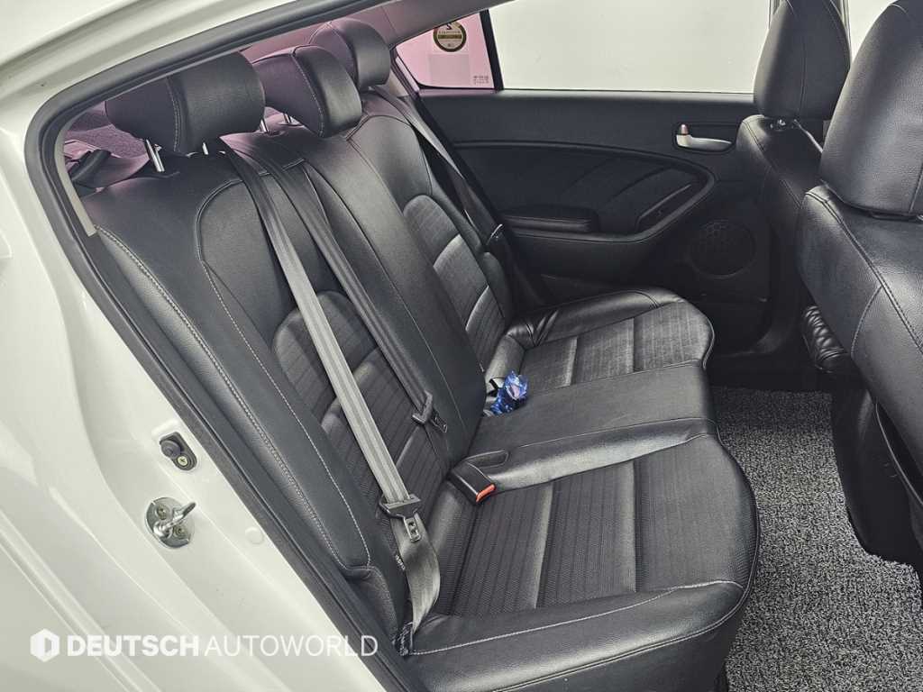KIA K3 - Vista 12