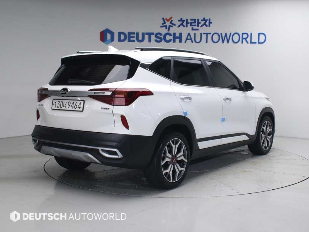 KIA Seltos - Vista 2