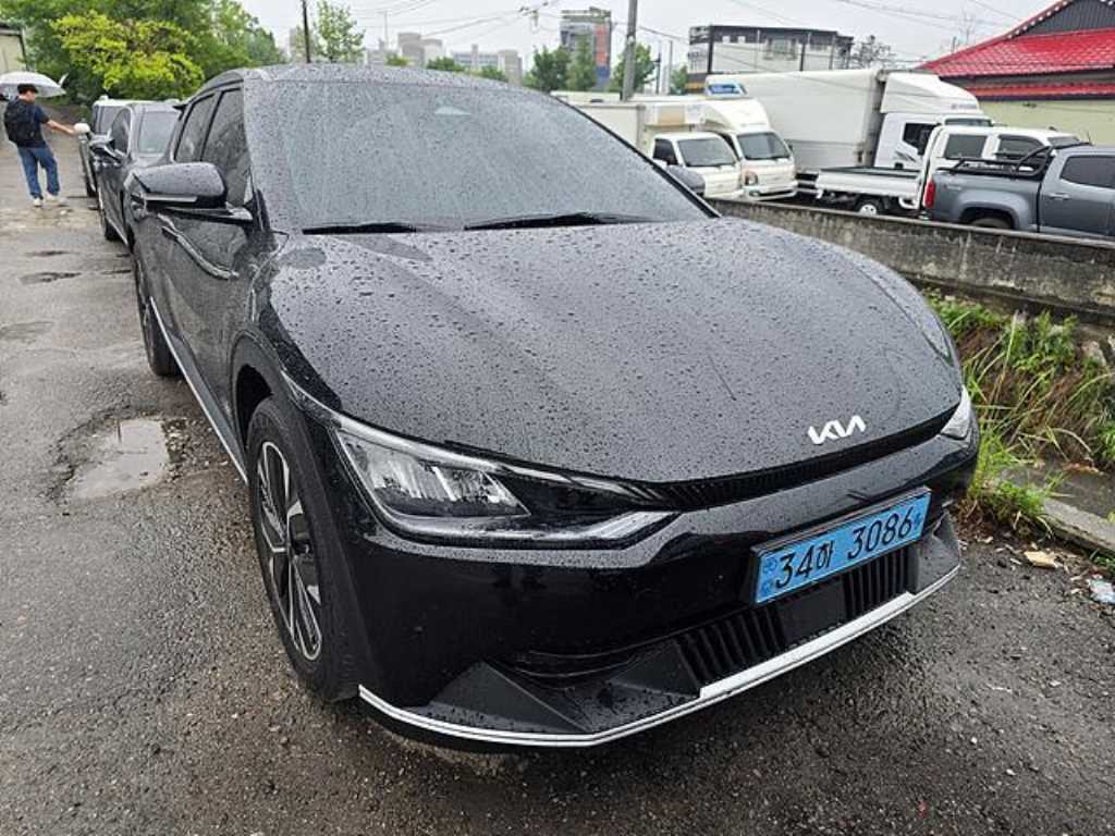 KIA EV6 2022 Negro - Importación desde Corea - HF Imports Iquique - Foto 1
