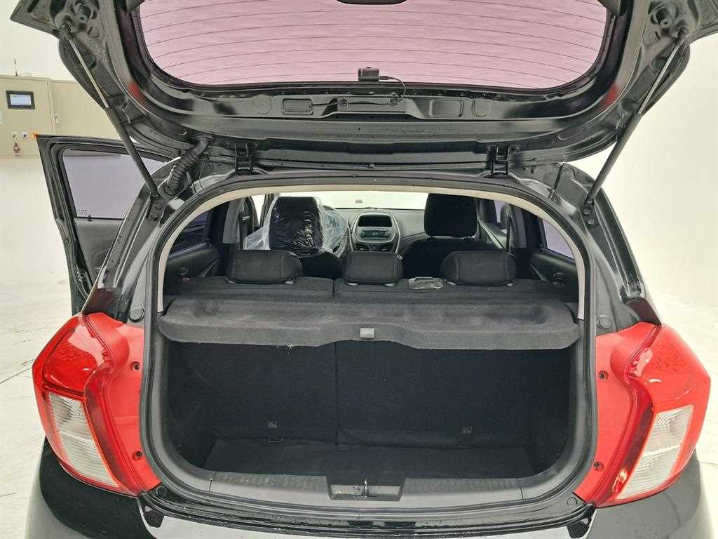 Chevrolet Spark 2018 Negro - Importación desde Corea - HF Imports Iquique - Foto 16