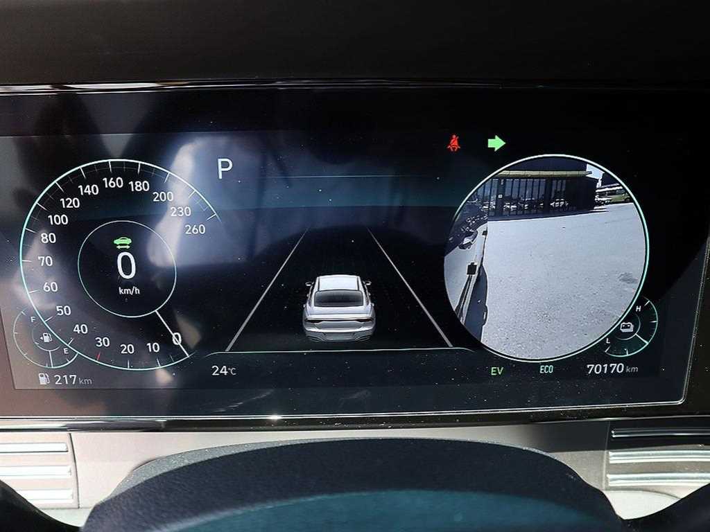 HYUNDAI Grandeur - Vista 9