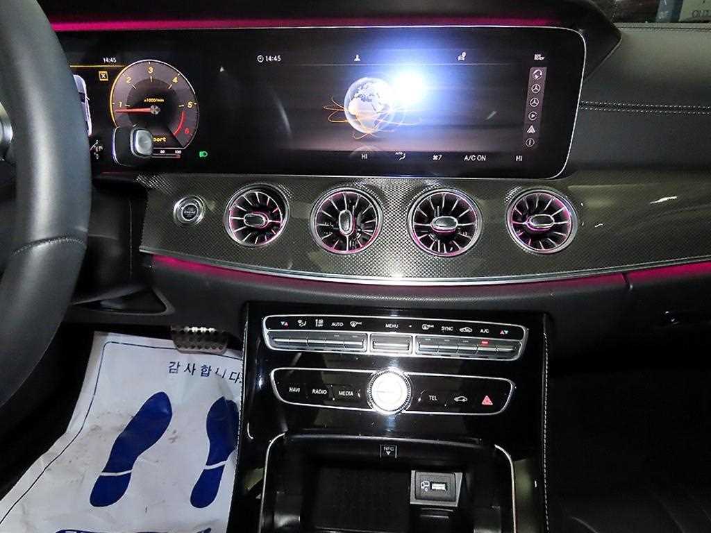 Mercedes Benz CLS Class - Vista 11