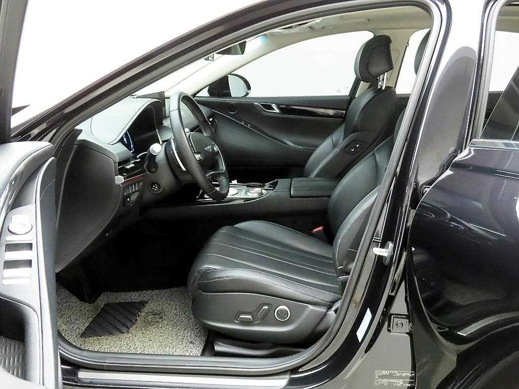 Genesis G80 - Vista 12