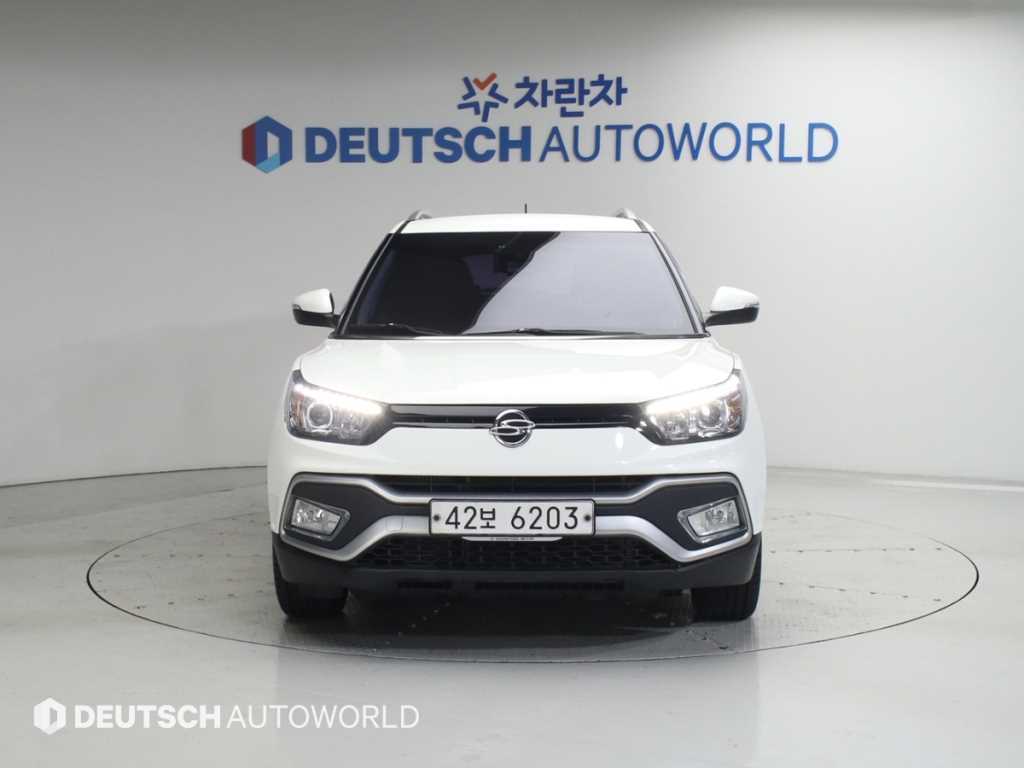 Ssangyong Tivoli - Vista 3
