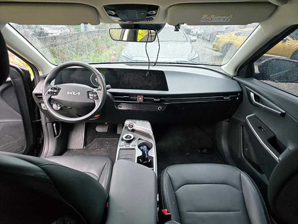 KIA EV6 - Vista 5