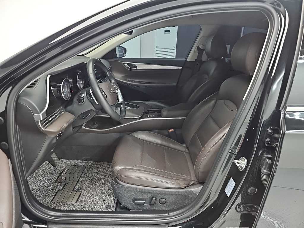 HYUNDAI Grandeur - Vista 11