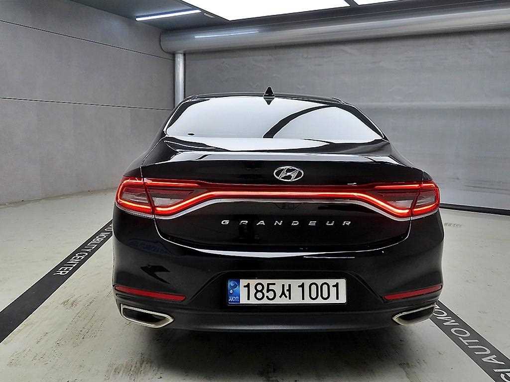 HYUNDAI Grandeur - Vista 3