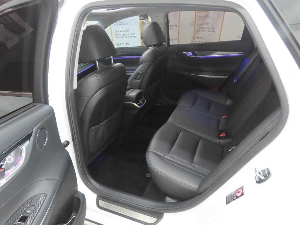 HYUNDAI Grandeur - Vista 6
