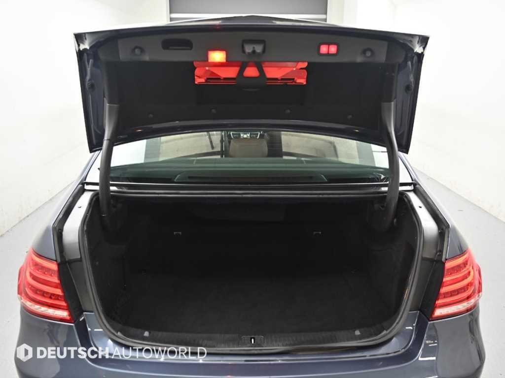Mercedes Benz E class 2015 Azul - Importación desde Corea - HF Imports Iquique - Foto 19