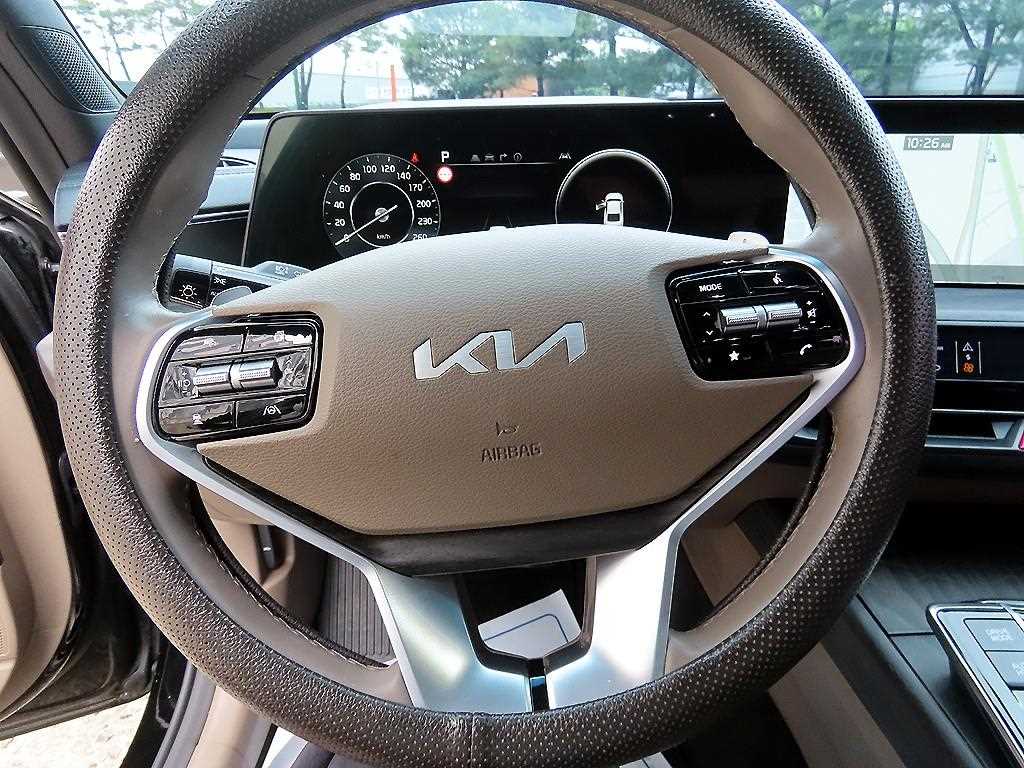 KIA K8 - Vista 8
