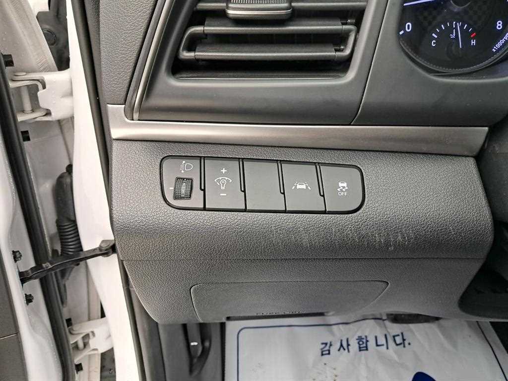 HYUNDAI Avante 2020 Blanco - Importación desde Corea - HF Imports Iquique - Foto 13