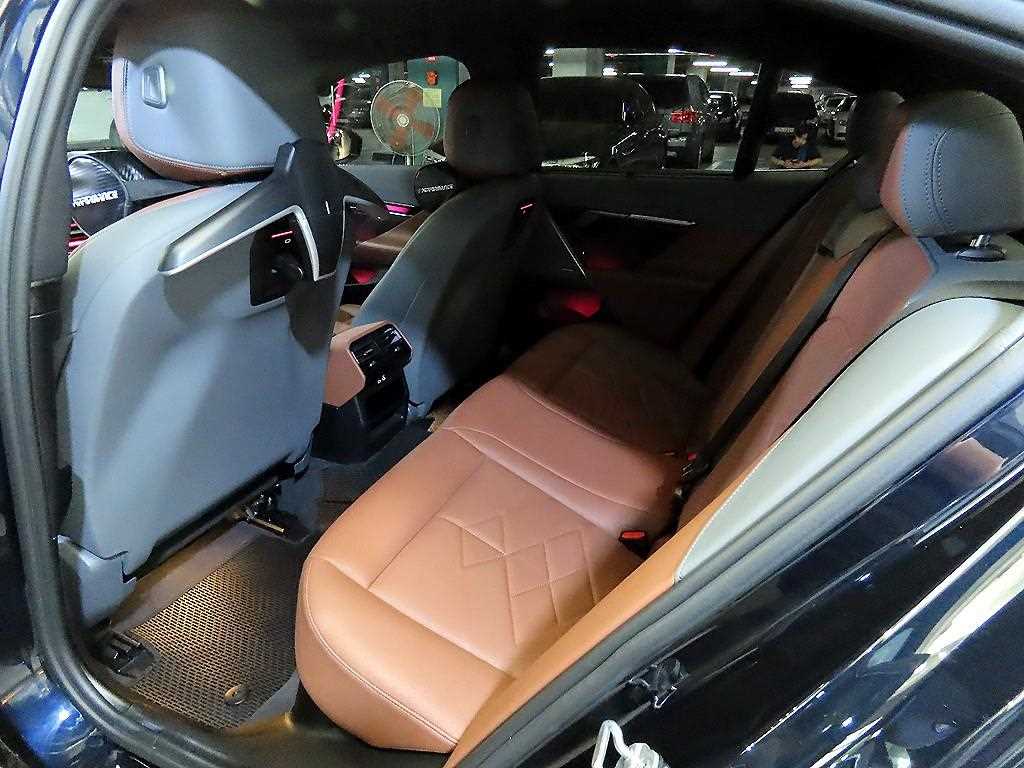 BMW i5 - Vista 7