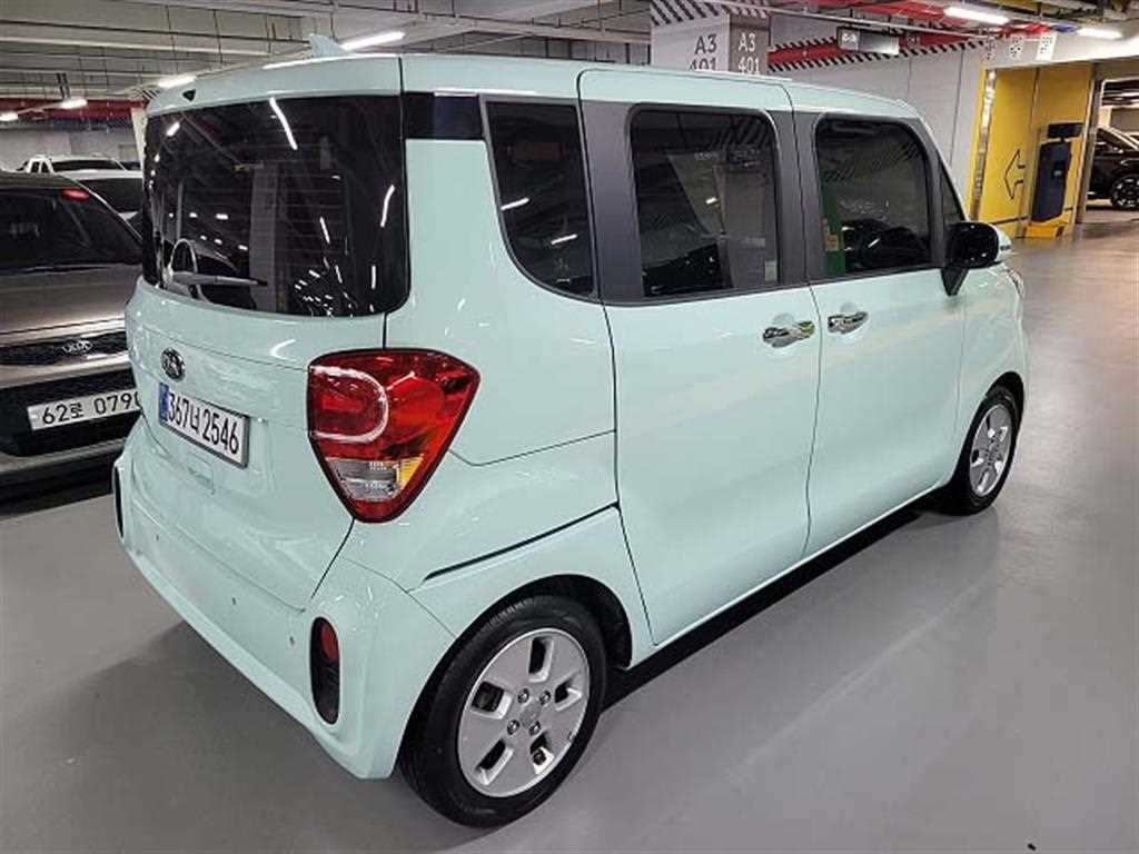 KIA Ray - Vista 4