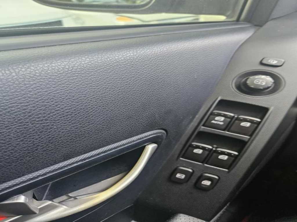 Ssangyong Korando - Vista 12