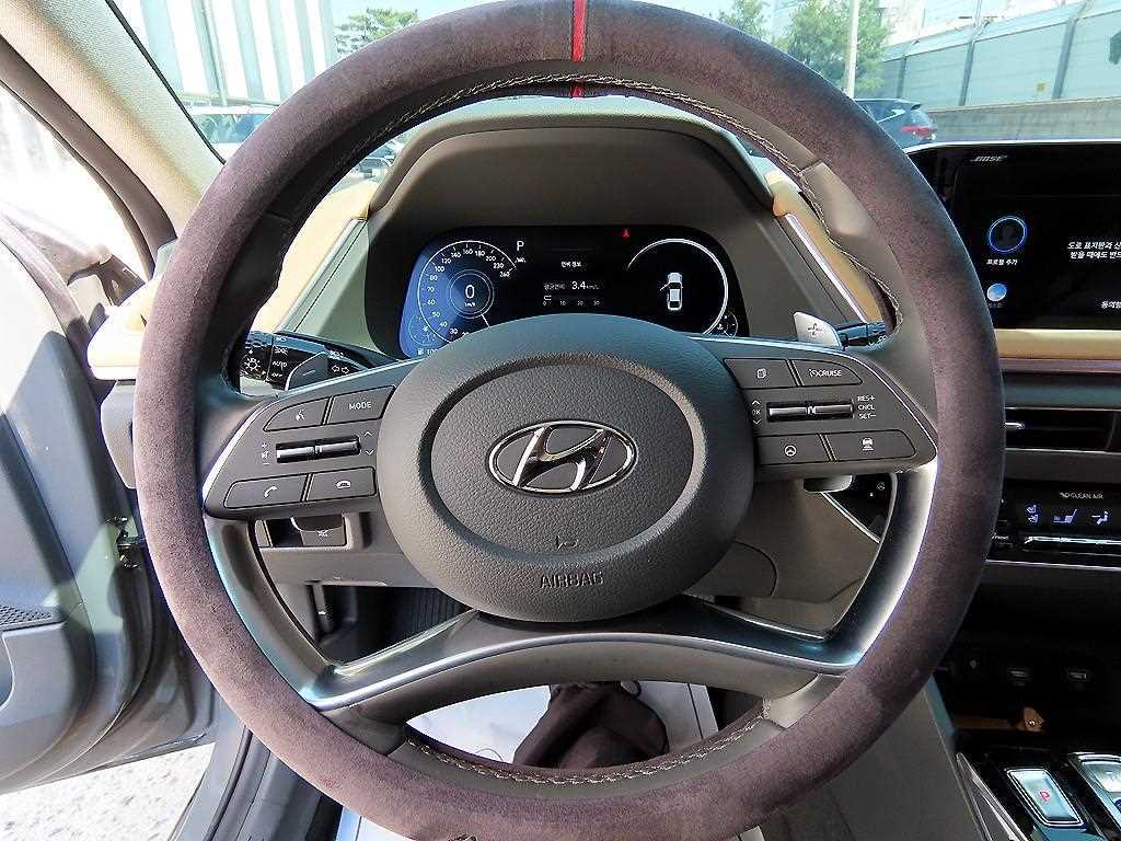 HYUNDAI Sonata - Vista 8