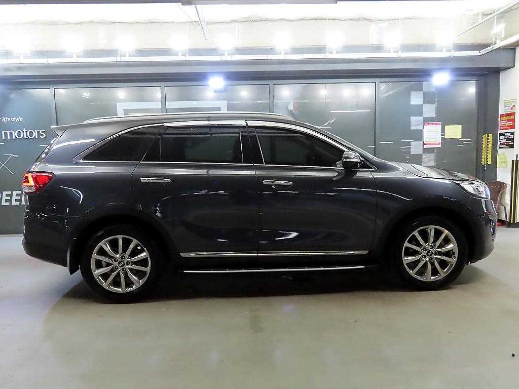 KIA Sorento - Vista 3