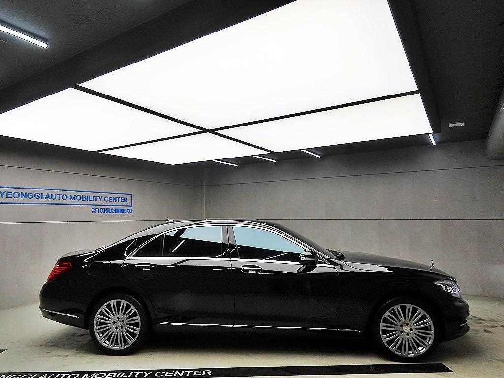 Mercedes Benz S Class - Vista 2