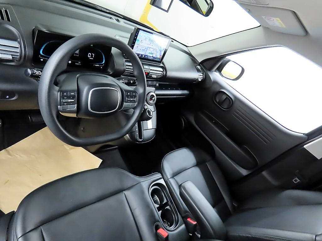 HYUNDAI Casper - Vista 7
