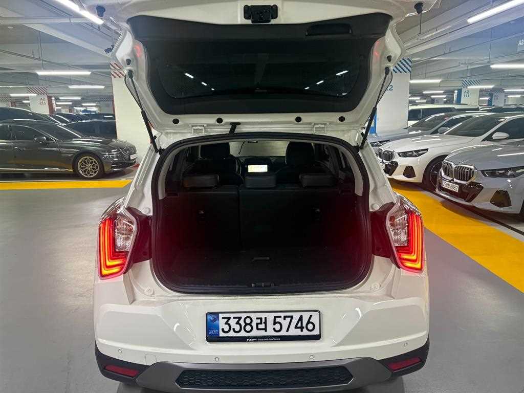 Ssangyong Tivoli - Vista 5