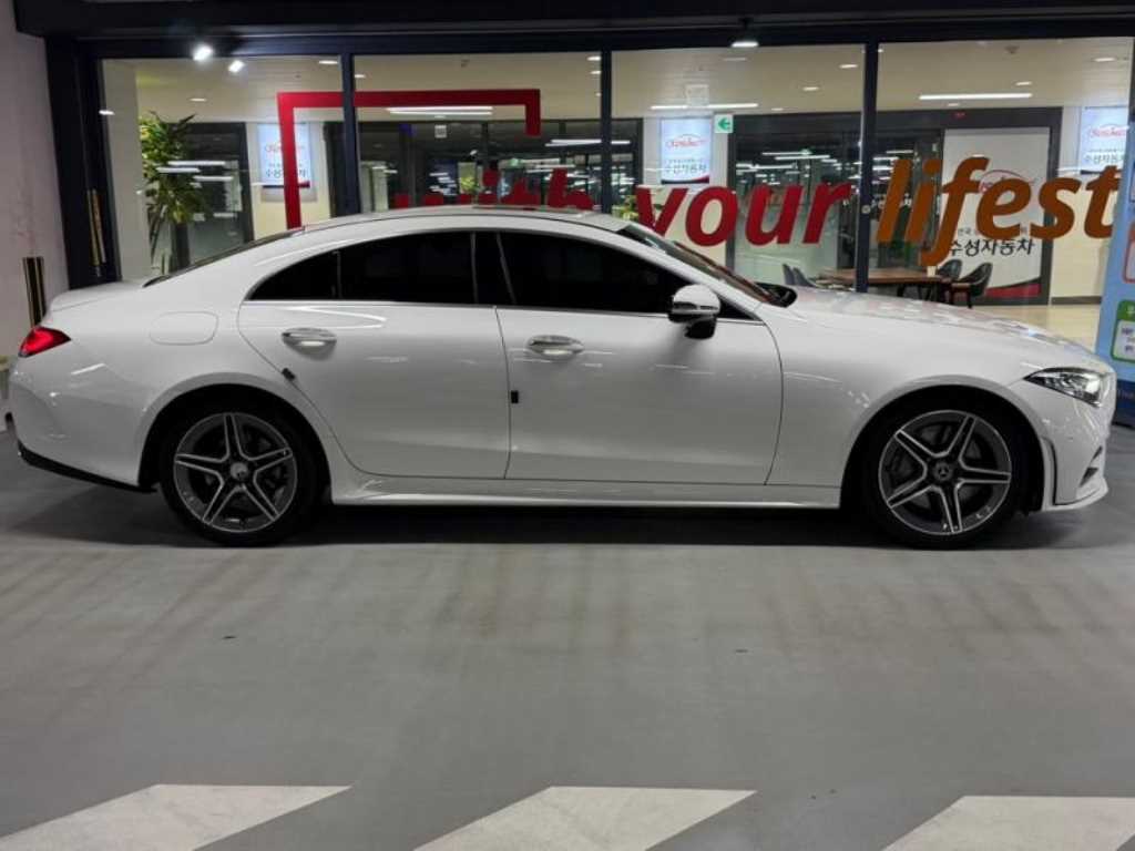 Mercedes Benz CLS Class - Vista 3