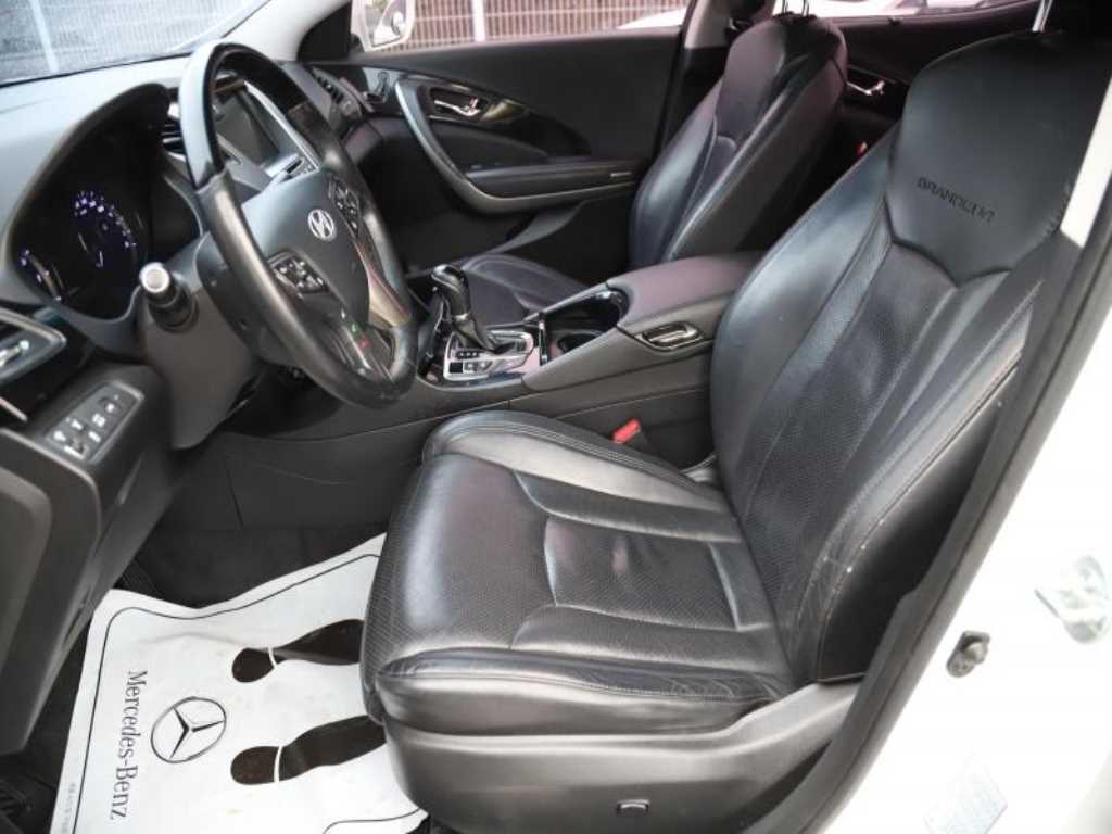 HYUNDAI Grandeur - Vista 12