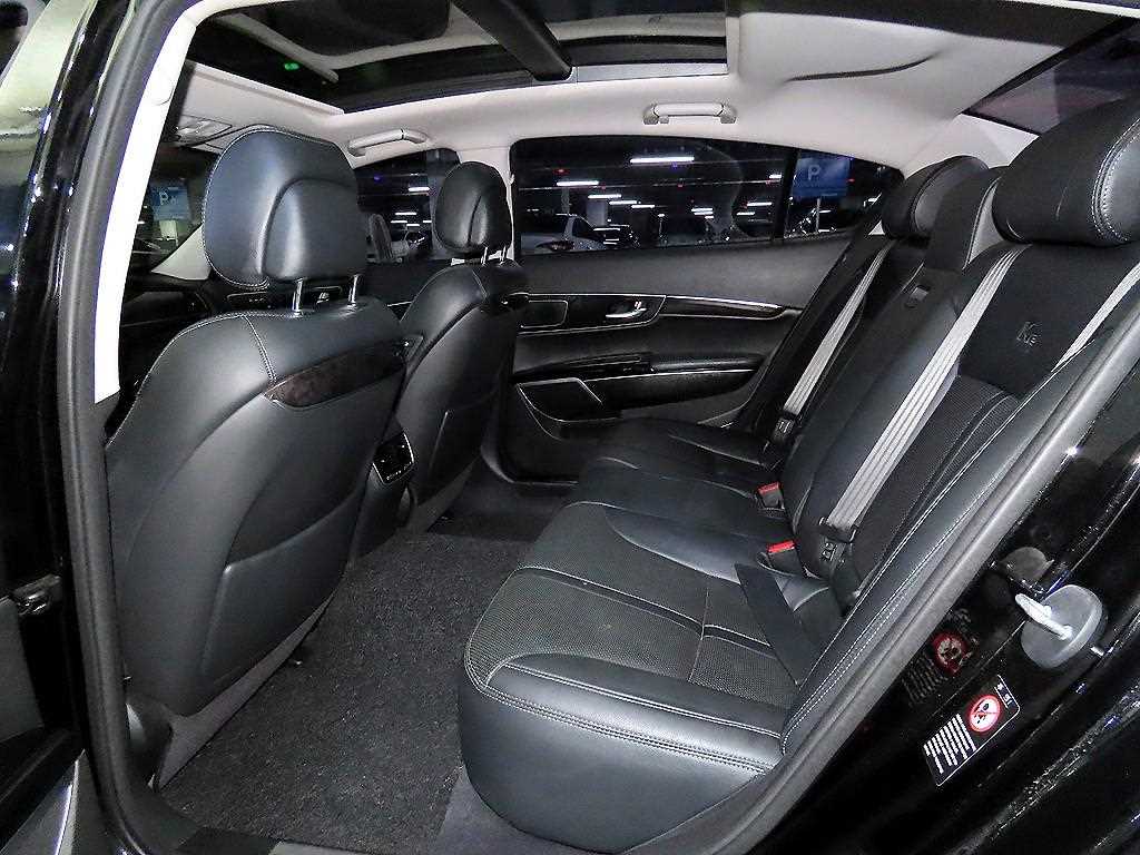 KIA K9 - Vista 7