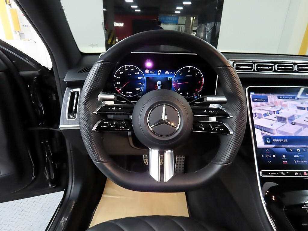 Mercedes Benz S Class - Vista 9