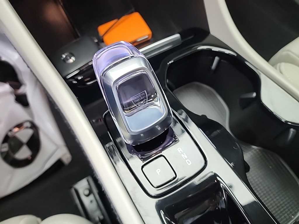 Volvo XC40 - Vista 8