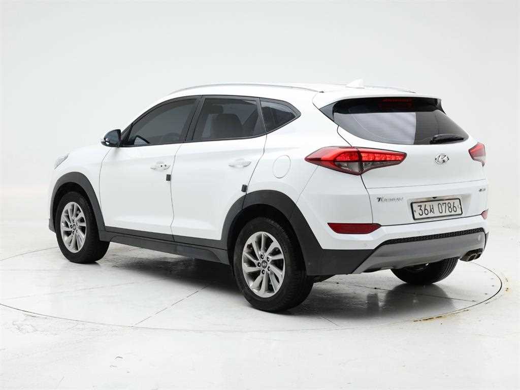 HYUNDAI Tucson - Vista 4