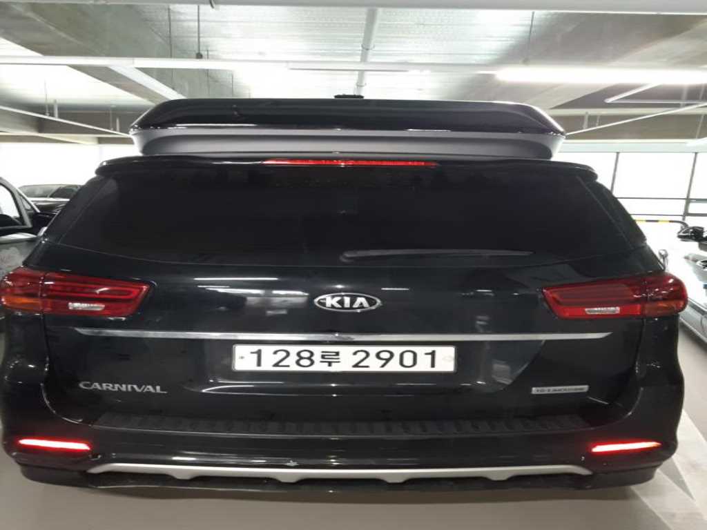 KIA Carnival - Vista 2