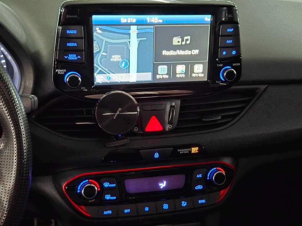 HYUNDAI i30 - Vista 8