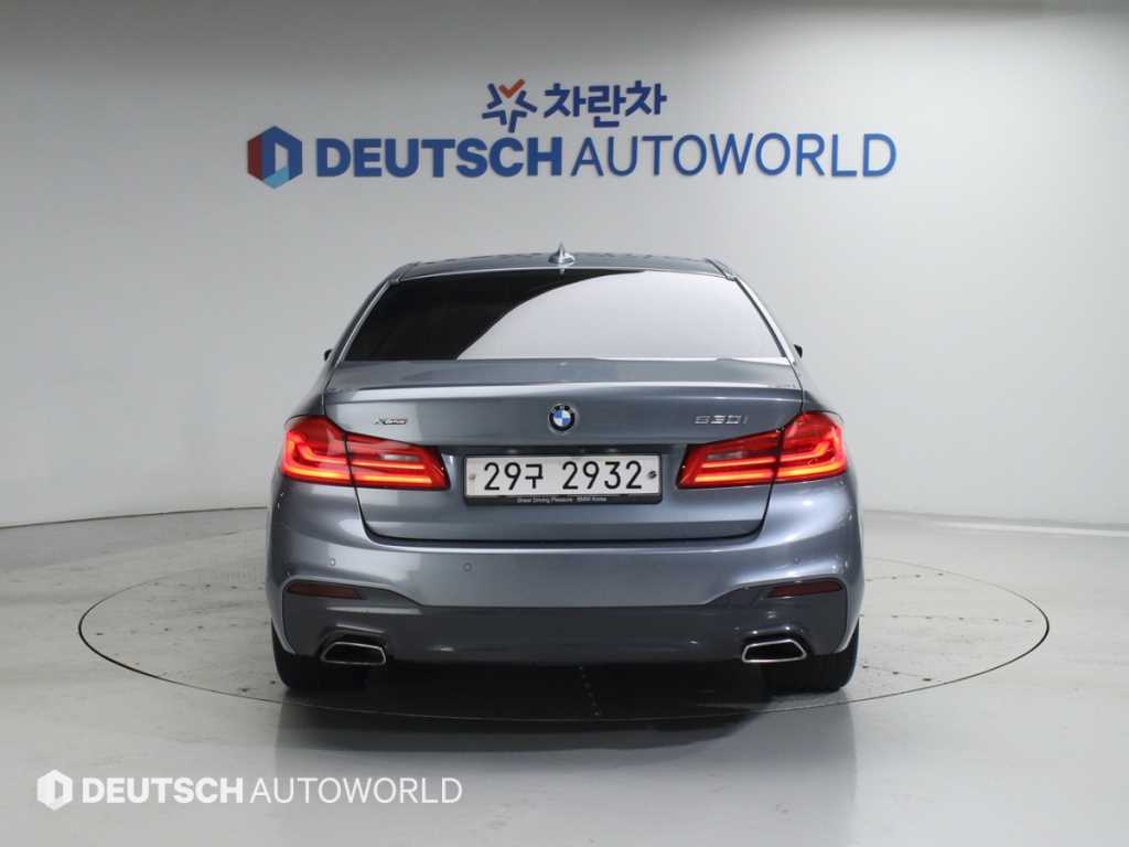 BMW 5 Series - Vista 4