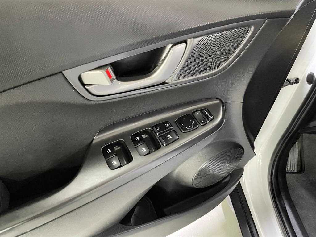 HYUNDAI Kona 2020 Blanco - Importación desde Corea - HF Imports Iquique - Foto 15