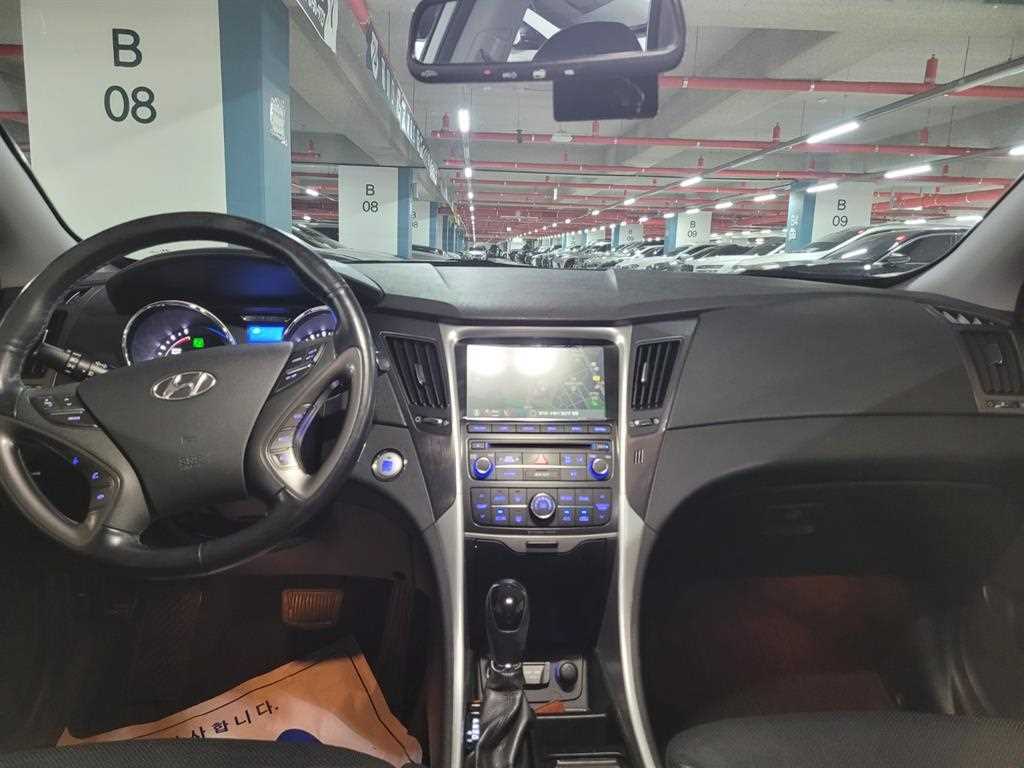 HYUNDAI Sonata - Vista 6