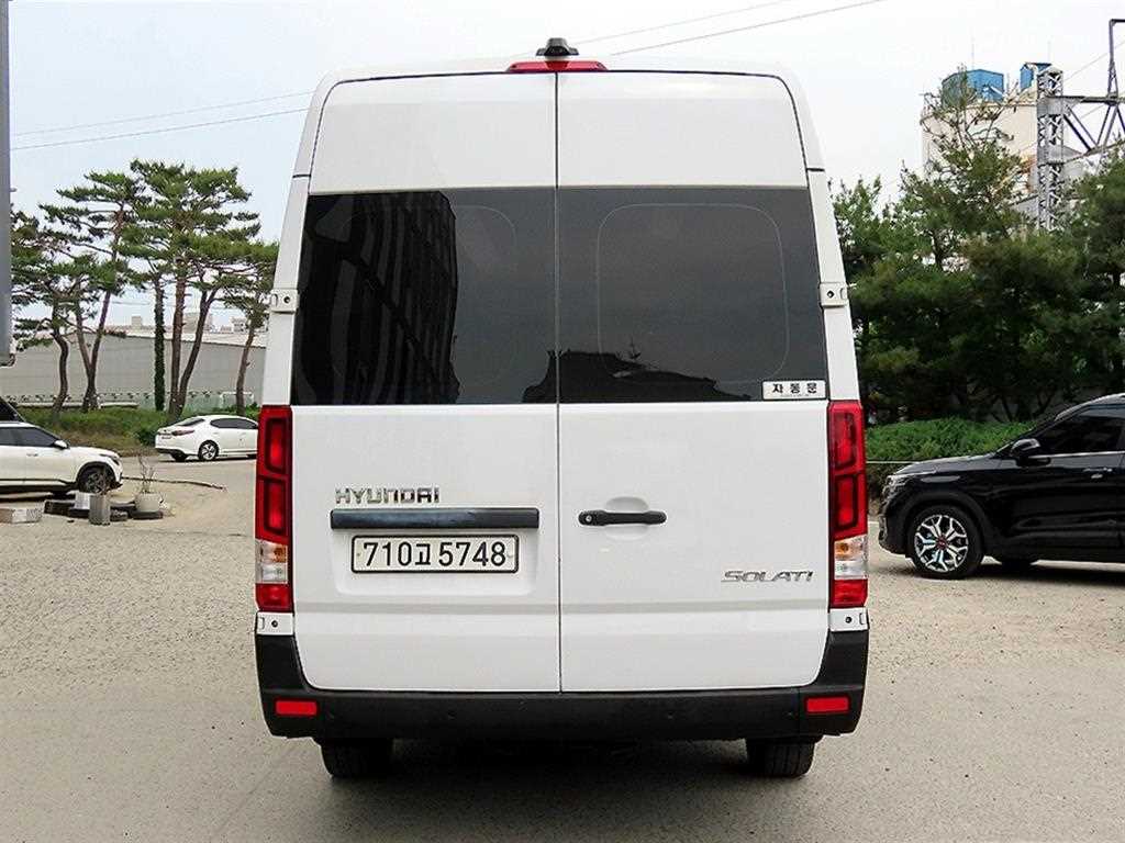 HYUNDAI Solati - Vista 4