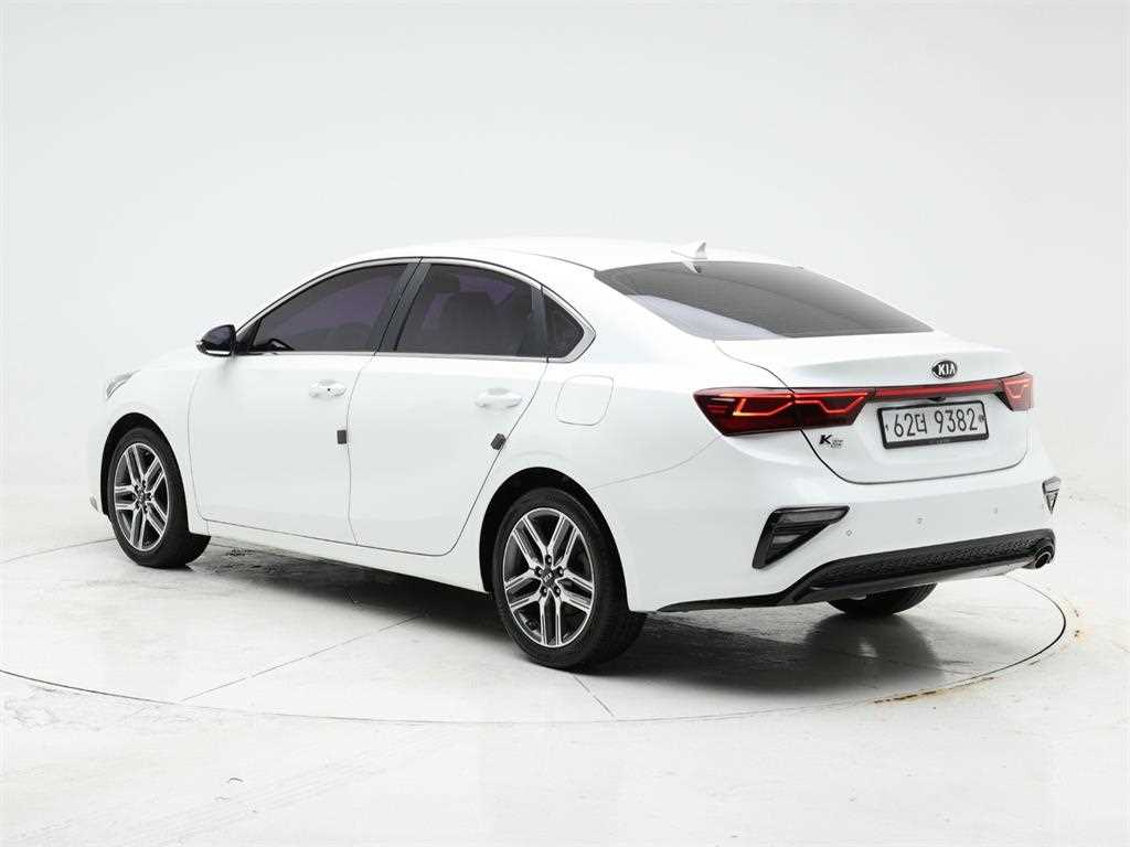 KIA K3 - Vista 4